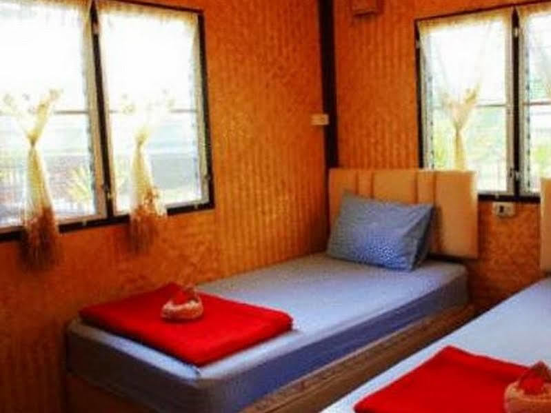 Noble Night Guesthouse Καντσαναμπούρι Εξωτερικό φωτογραφία